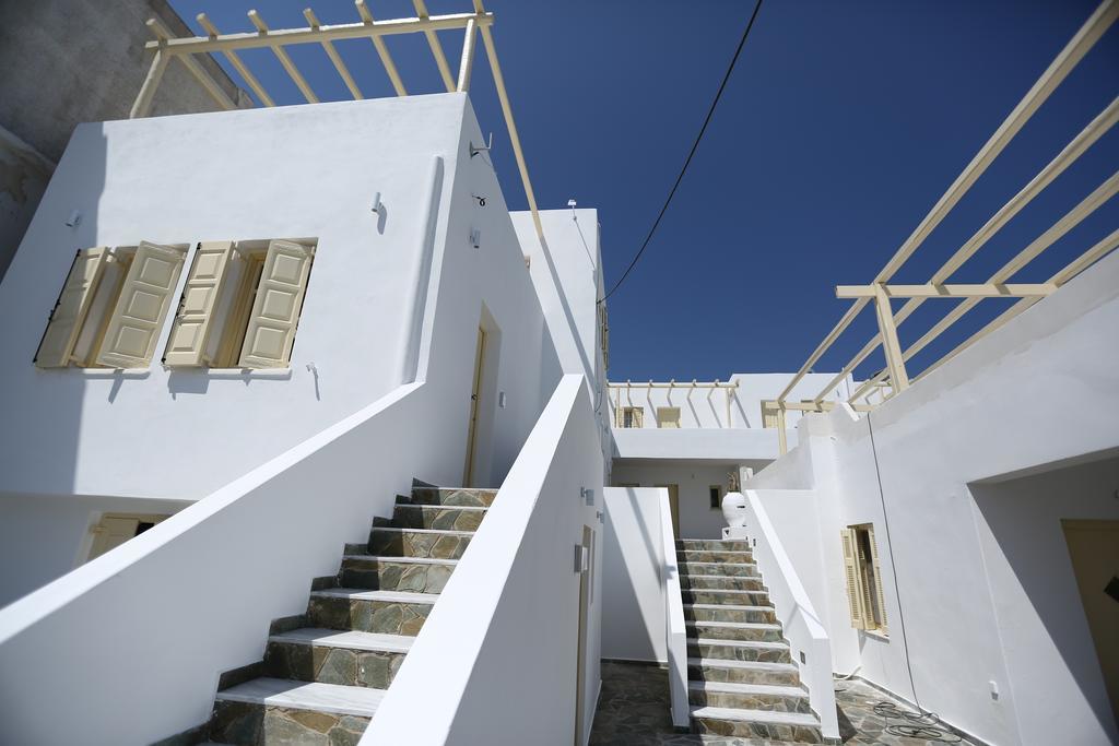 אדאמאס The White Suites מראה חיצוני תמונה