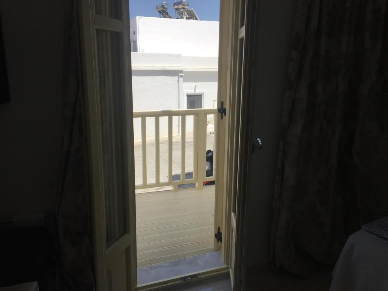 אדאמאס The White Suites מראה חיצוני תמונה